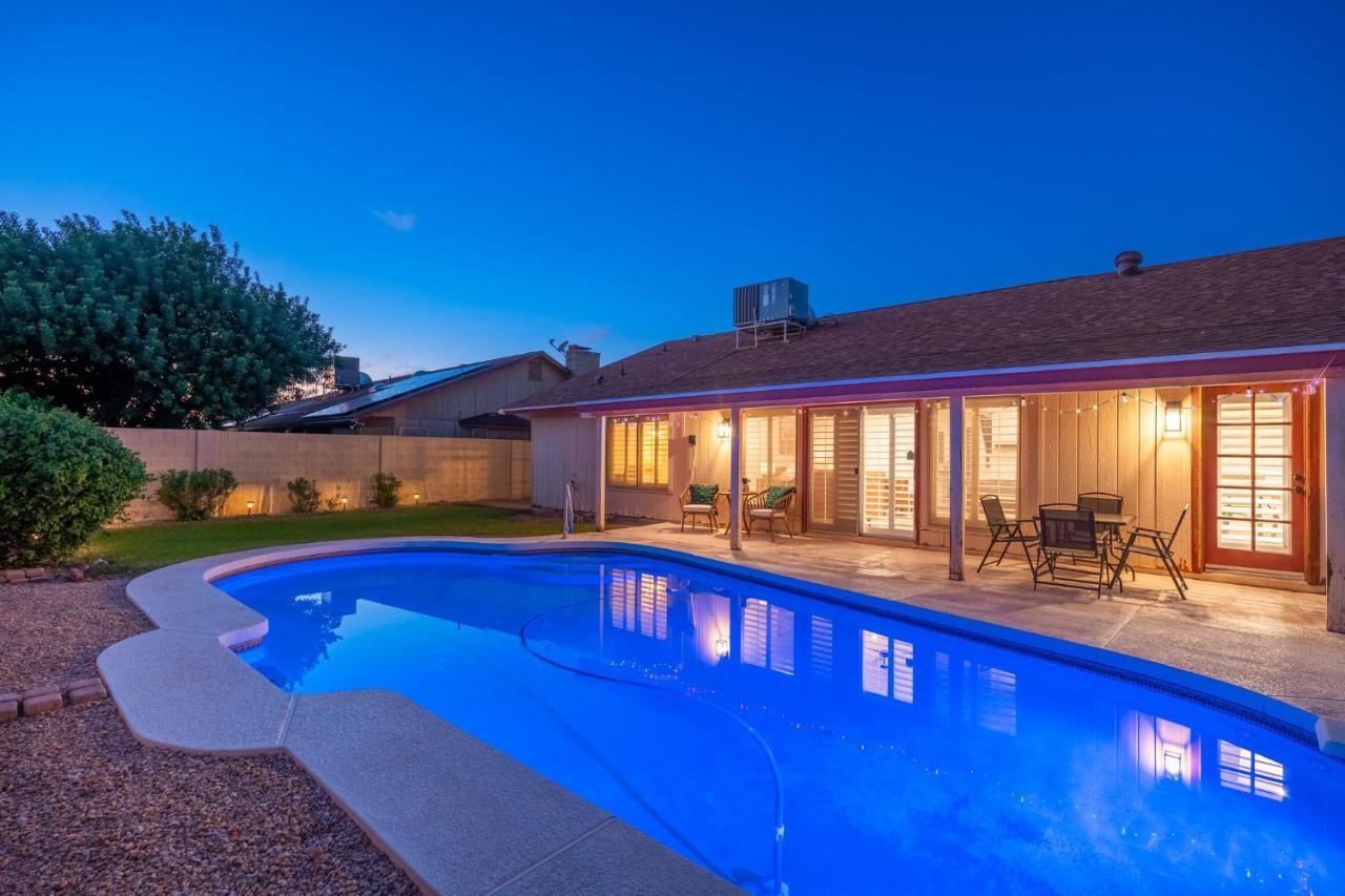Large Pool With Diving Board, Remodeled 3Bdrm, Near State Farm Stdm And More! Peoria Dış mekan fotoğraf
