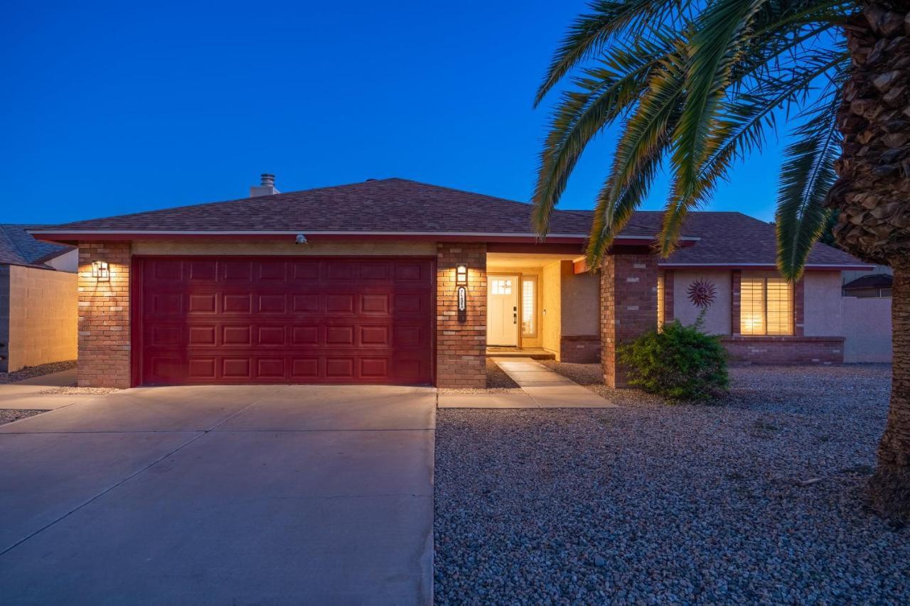 Large Pool With Diving Board, Remodeled 3Bdrm, Near State Farm Stdm And More! Peoria Dış mekan fotoğraf