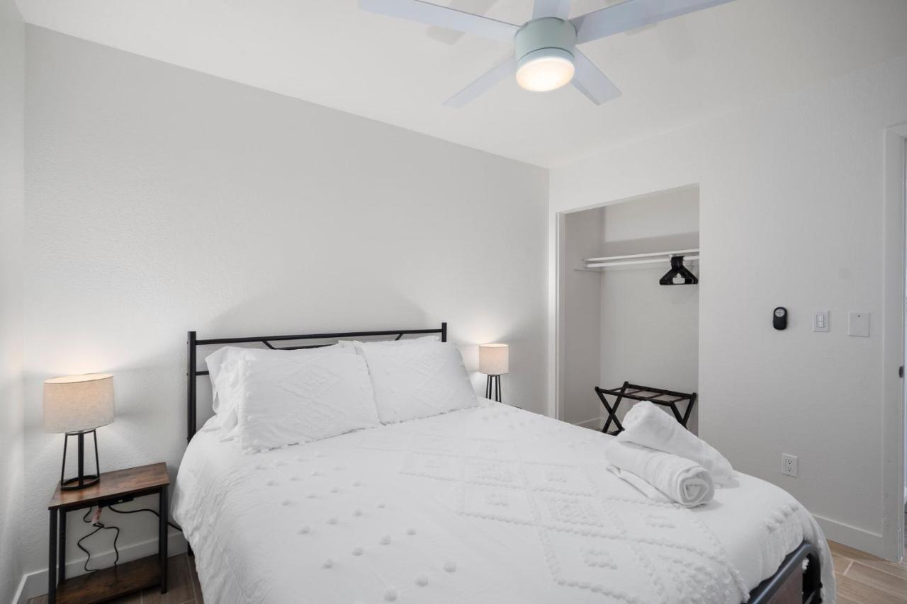 Large Pool With Diving Board, Remodeled 3Bdrm, Near State Farm Stdm And More! Peoria Dış mekan fotoğraf